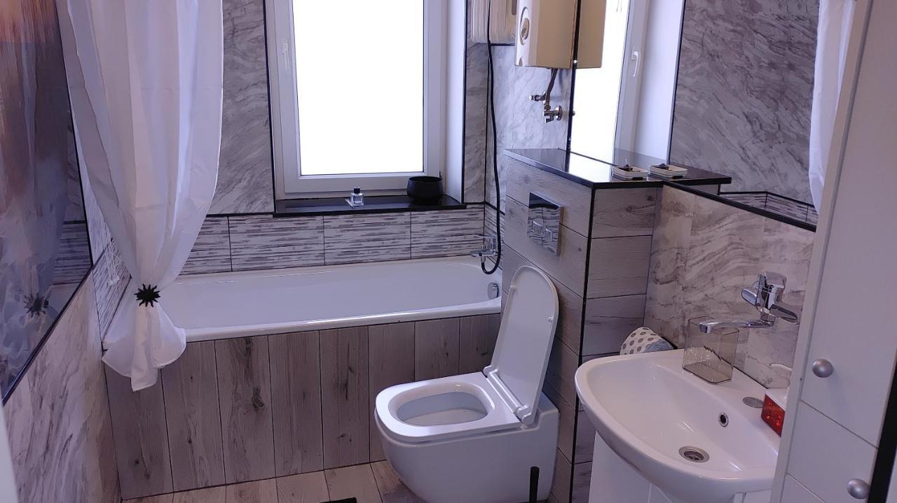 Apartament Na Rozanej I Ustka Buitenkant foto